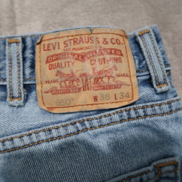 Levis 550 Jeans Mens 38x34 Blue Relaxed Fit Straight Leg Light Wash Distressed - Picture 11 of 16